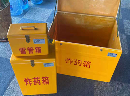 临渭玻璃雷管箱生产标准全解析：安全、性能与合规的基石
